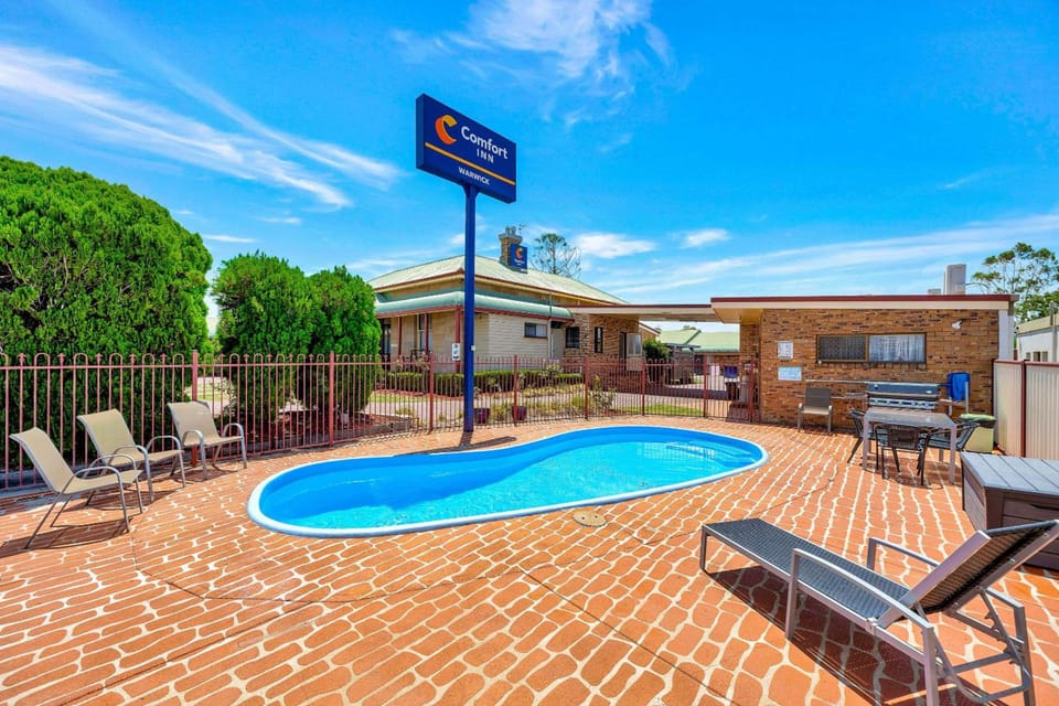 Warwick Settlers Inn Motel in Warwick