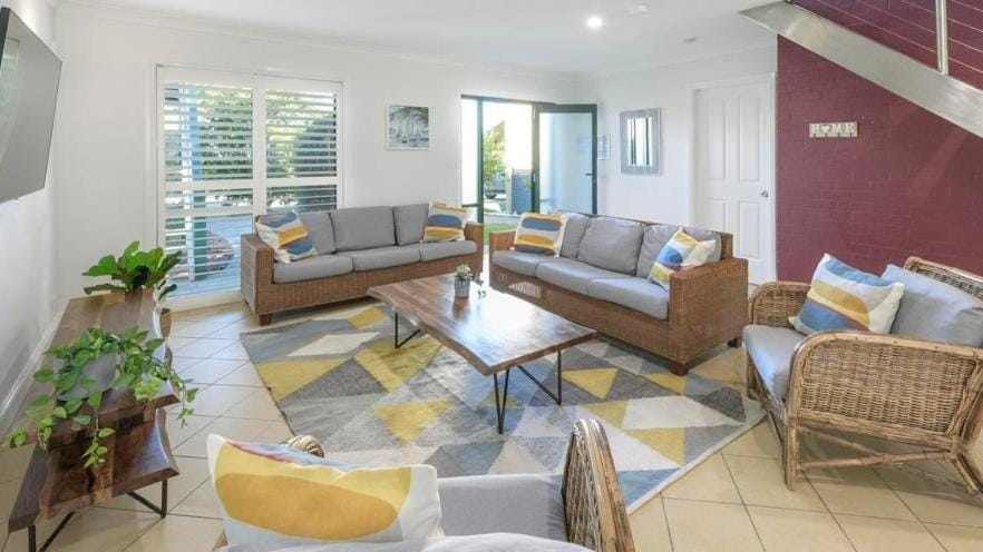 Stay At Raffertys Resort Resort in Lake Macquarie