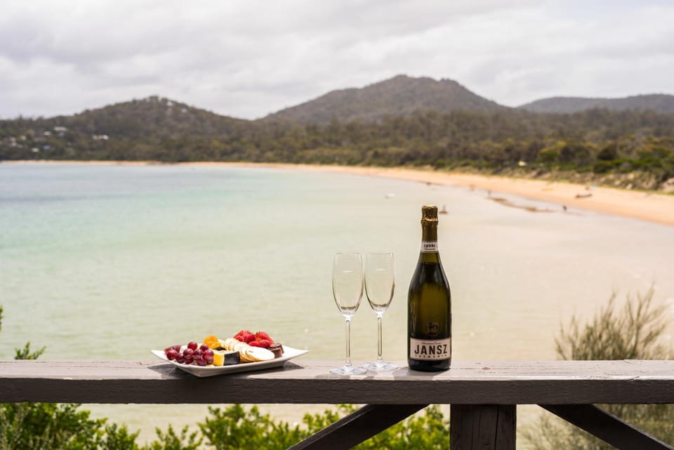 Freycinet Lodge Resort in Coles Bay