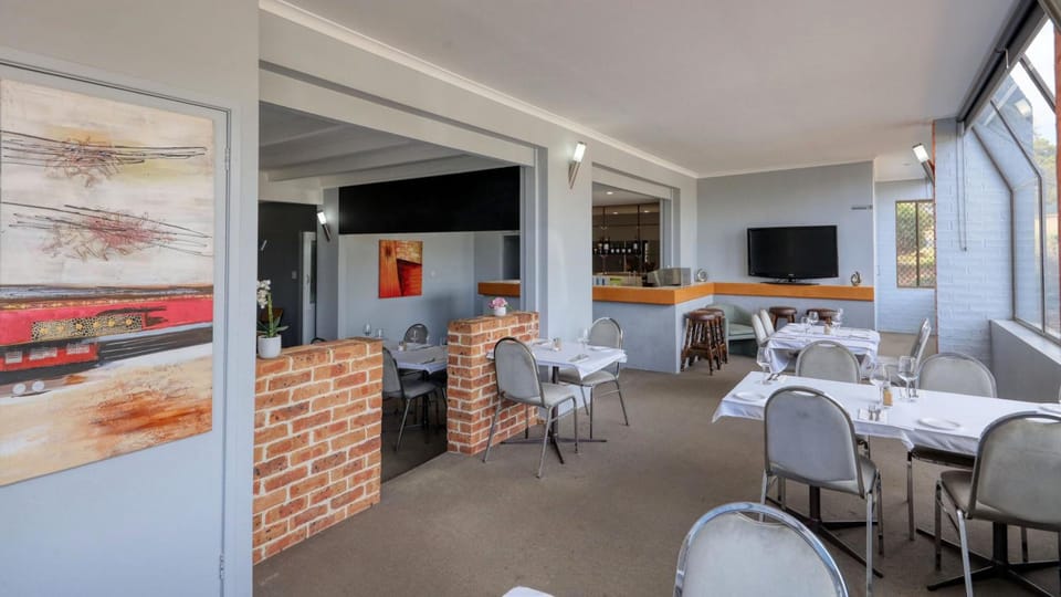 Moonraker Motor Inn Motel in Parkes