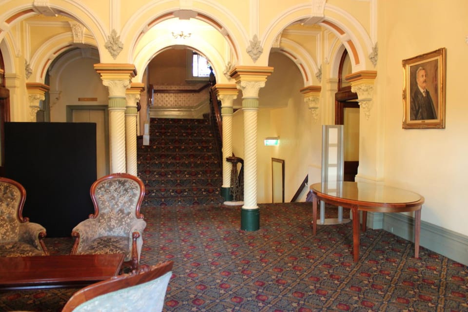 The Hotel Shamrock Hotel in Bendigo