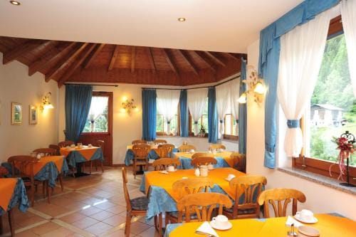 Sport Hotel Stella Alpina Hotel in Province of Brescia