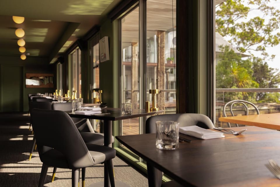 Risby Cove Boutique Hotel Motel in Strahan