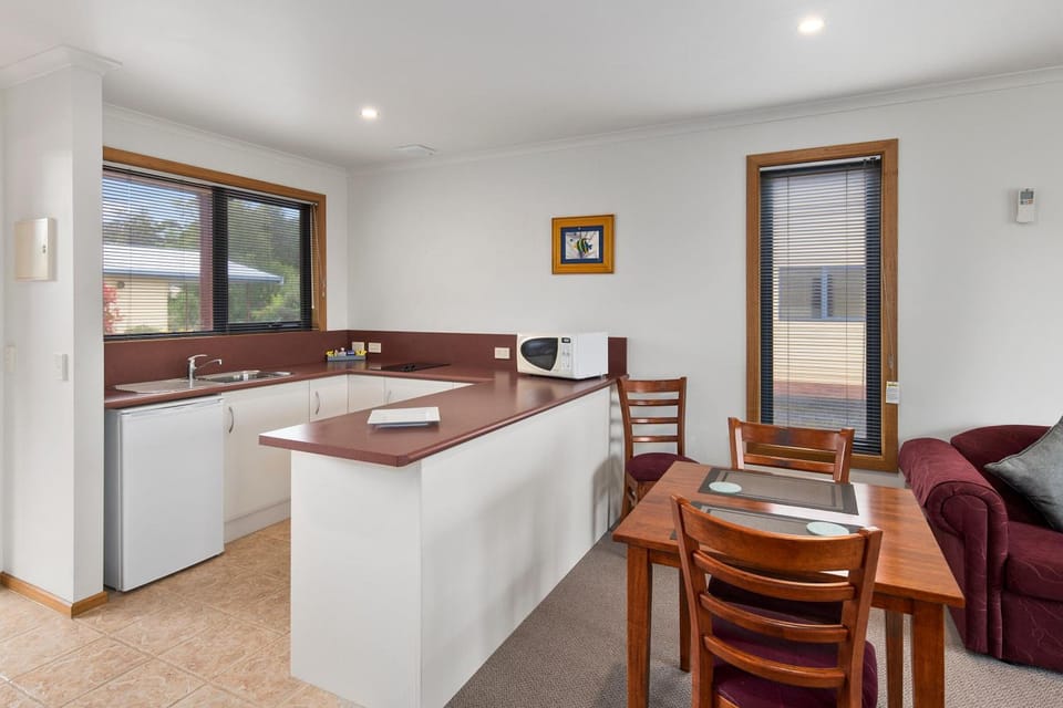 Marsden Court Apartments Apartment hotel in Strahan