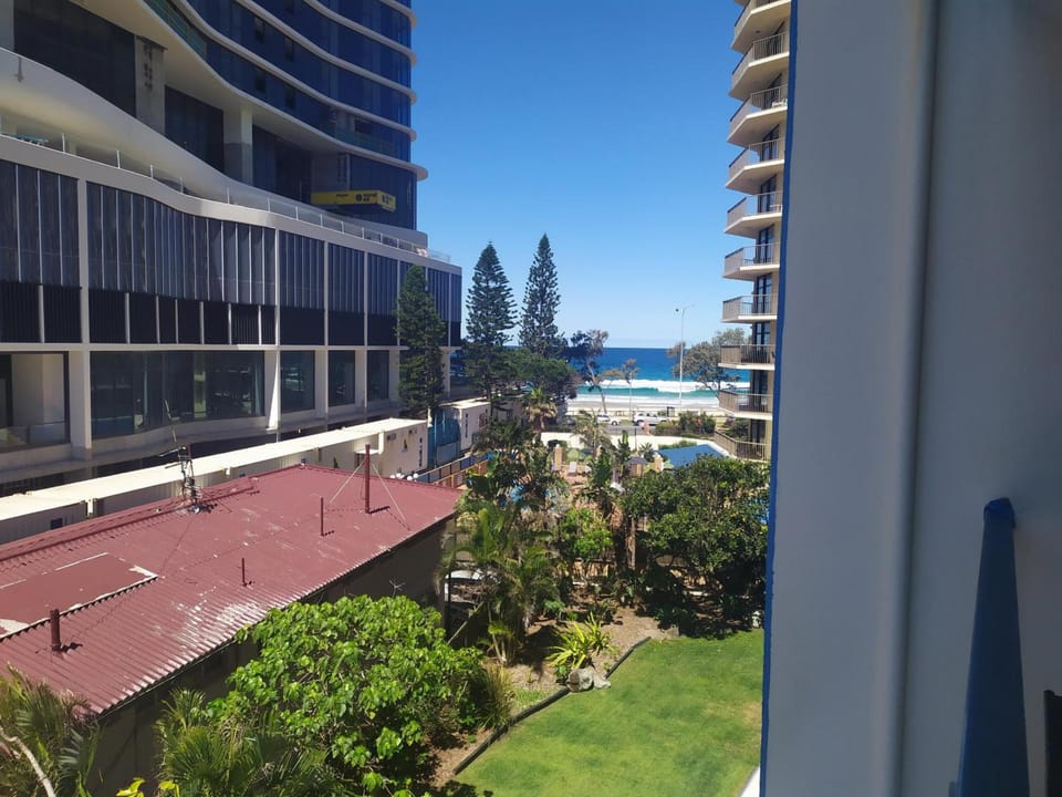 Quarterdeck Apartments Apartment hotel in Surfers Paradise Boulevard