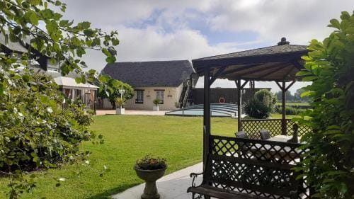 Pressoir Les CAMPENOTTES Hotel in Normandy