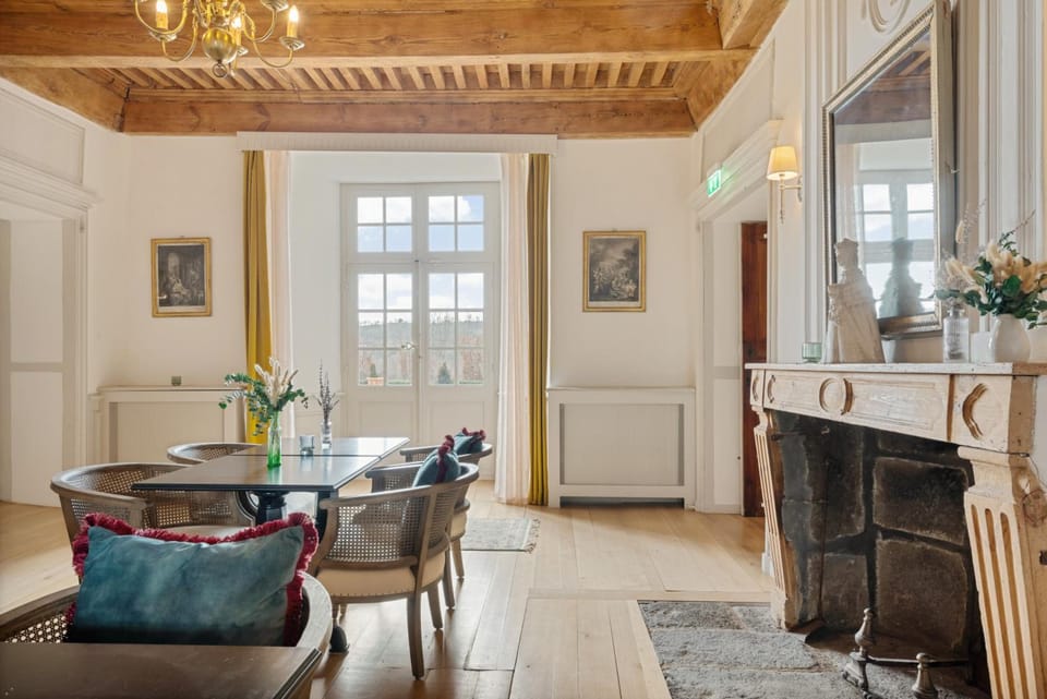 Chateau de Saint Vidal Hotel in Auvergne-Rhône-Alpes