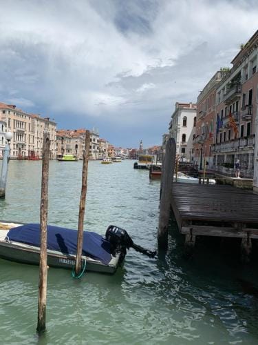 Familly rooms (two rooms) Ca del Traghetto Hotel in San Marco