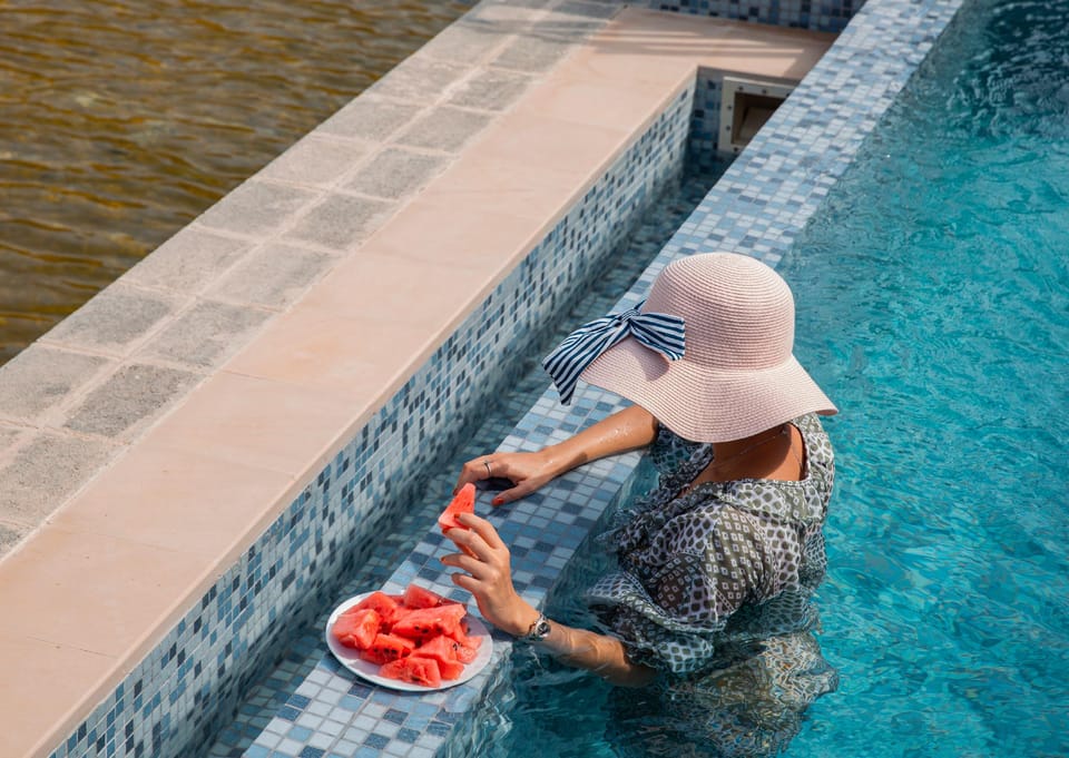 Swimming pool