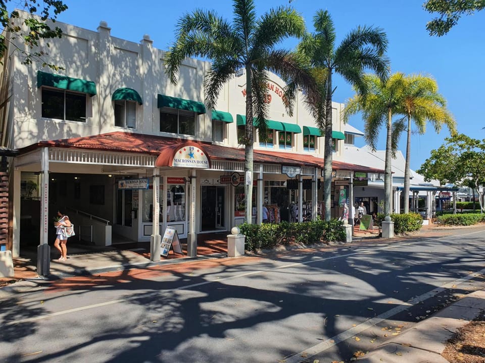 Macrossan House Boutique Holiday Apartments Apartment hotel in Port Douglas