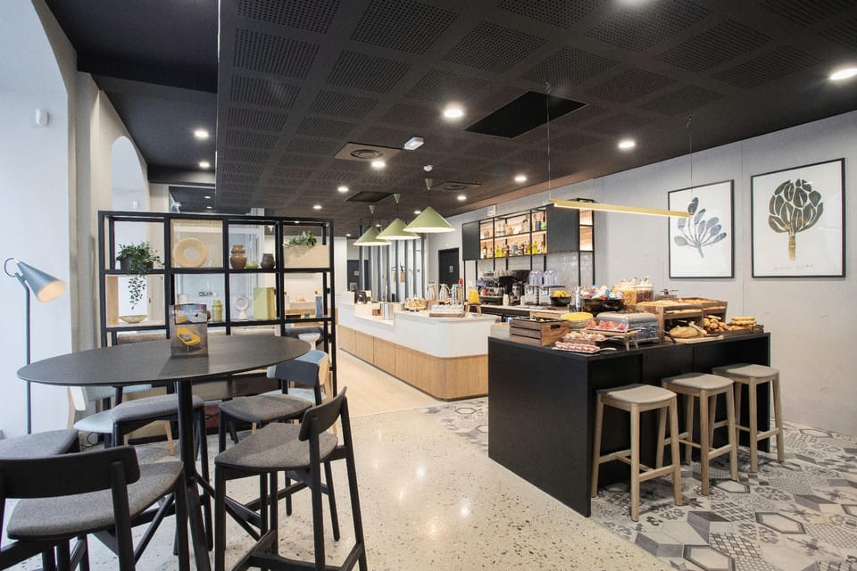 Staycity Aparthotels Paris La Defense Hotel in Courbevoie