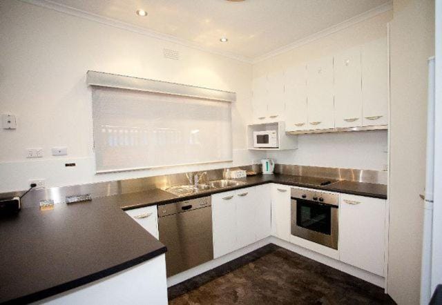 Connells Motel & Serviced Apartments Motel in Traralgon