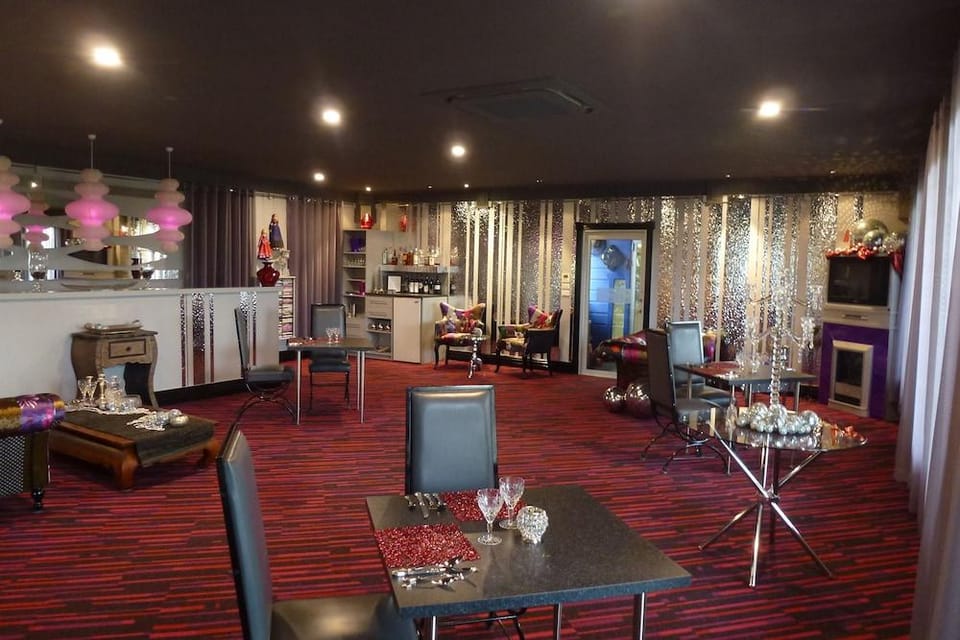 The Retreat at Froog Moore Park Resort in Tamworth