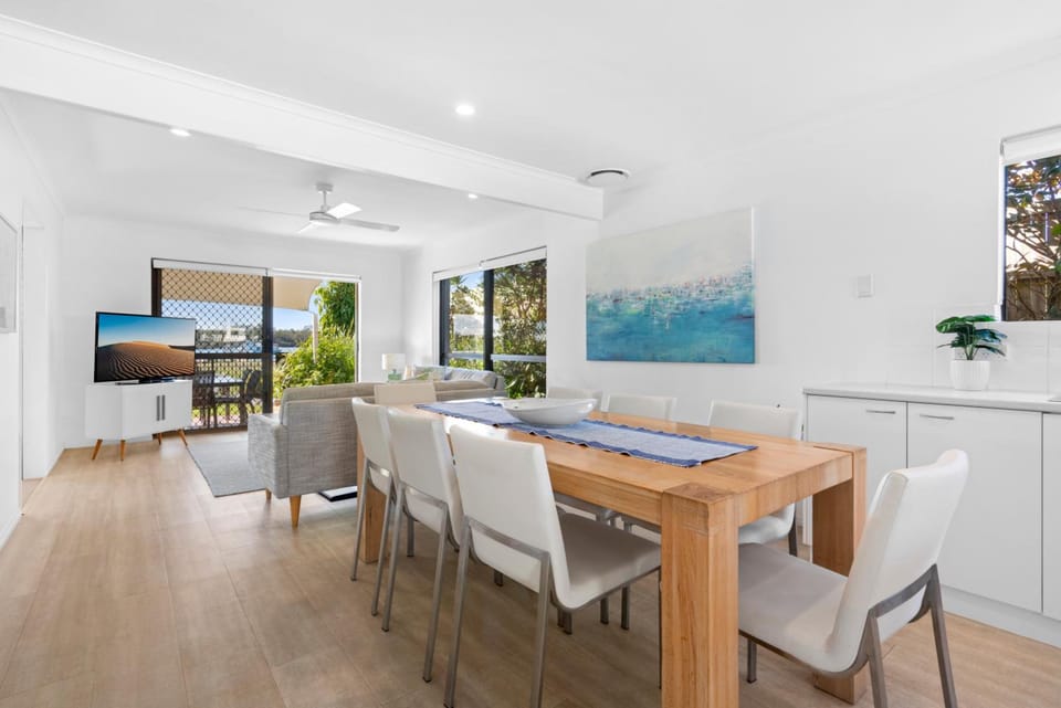 Cayman Quays Motel in Noosaville