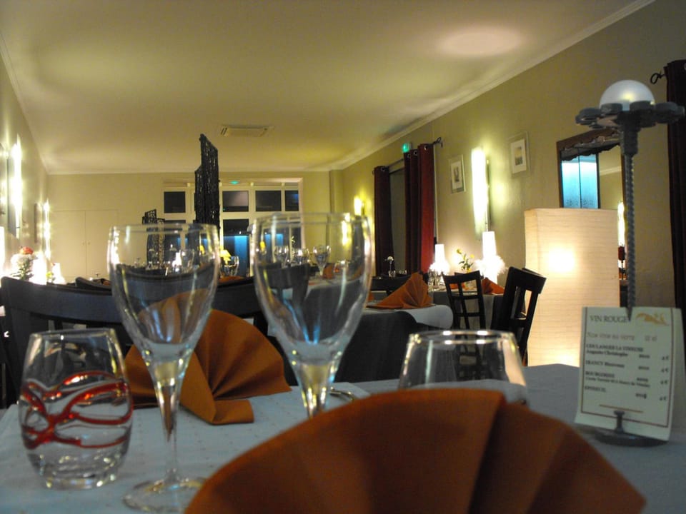 Logis Hotel Restaurant Les Capucins Hotel in Bourgogne-Franche-Comté