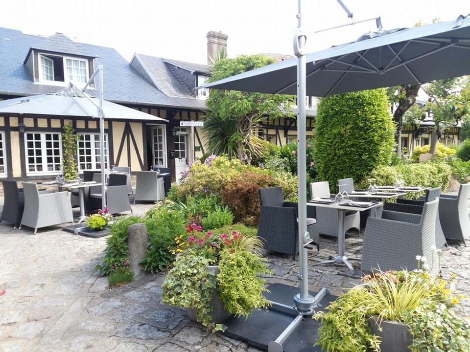Hotel de La Croix d'Or Hotel in Brittany