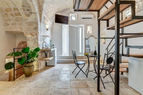 AROMA luxury Hotel in Ostuni