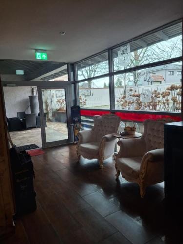 Self CheckIn Hotel Heckenrose Lorin Hotel in Ringsheim