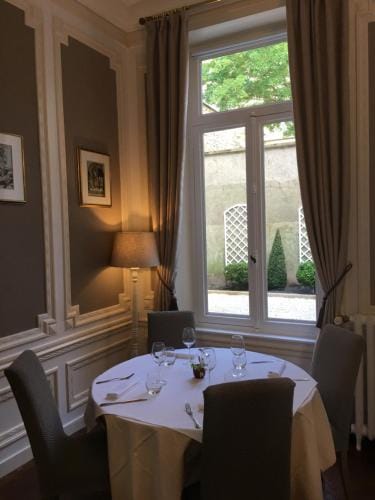 Enclos de l'Eveche Hotel in Hauts-de-France