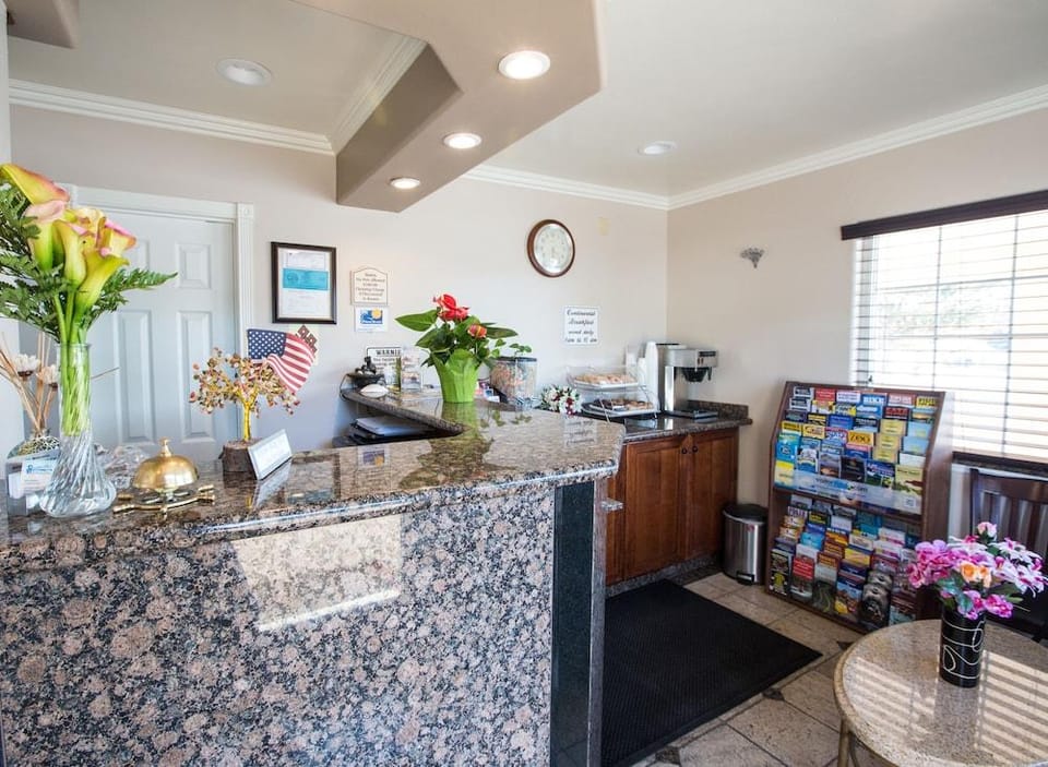 Beachwalker Inn & Suites Hotel in Pismo Beach