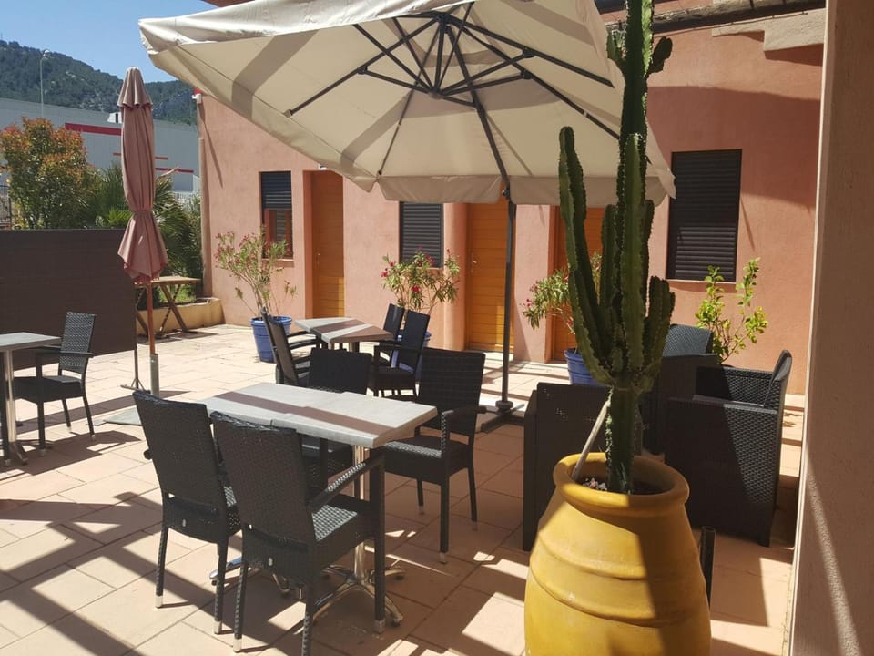 Hotel L'Hacienda Hotel in Provence-Alpes-Côte d'Azur