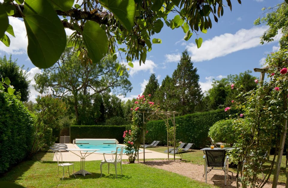 Hotel La Roseraie Hotel in Centre-Val de Loire