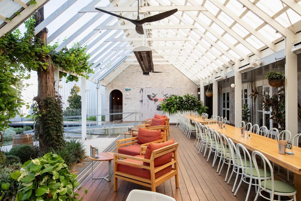 Camden Valley Inn Hotel in Sydney