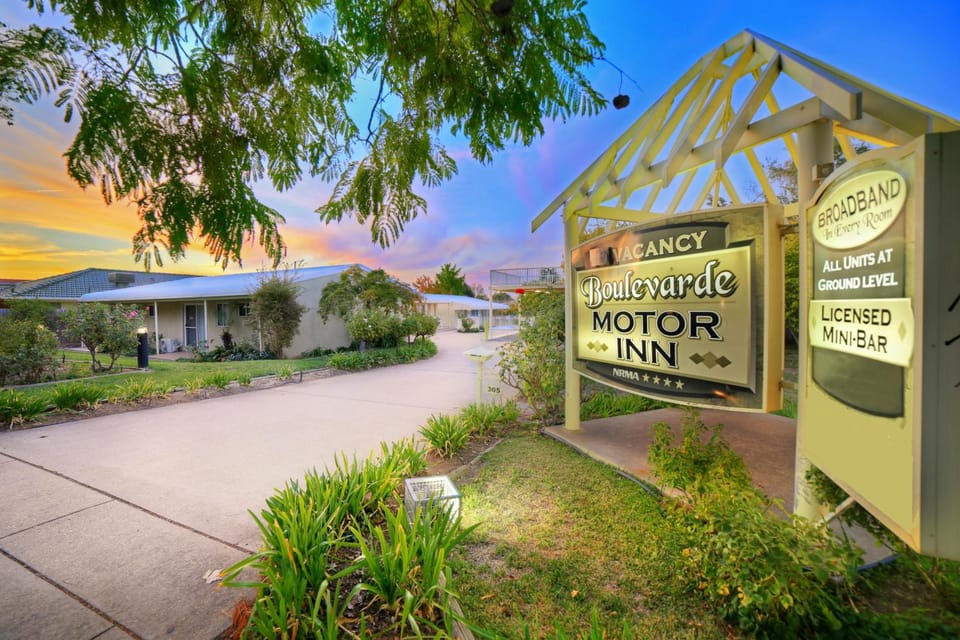 Boulevarde Motor Inn Motel in North Wagga Wagga