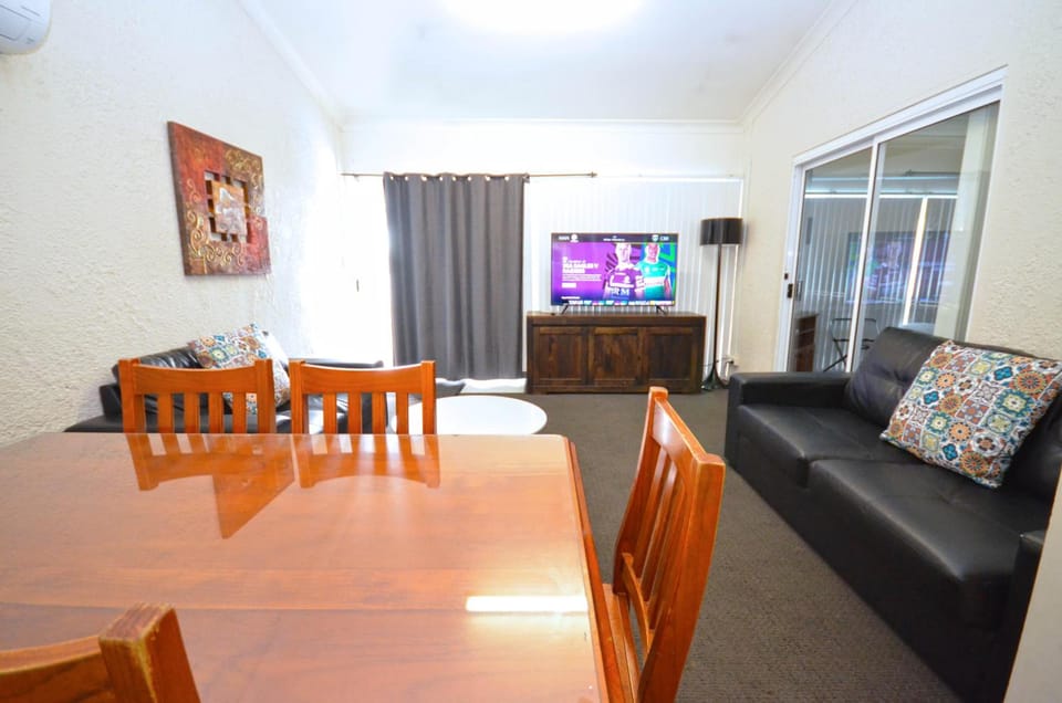 Boulevarde Motor Inn Motel in North Wagga Wagga