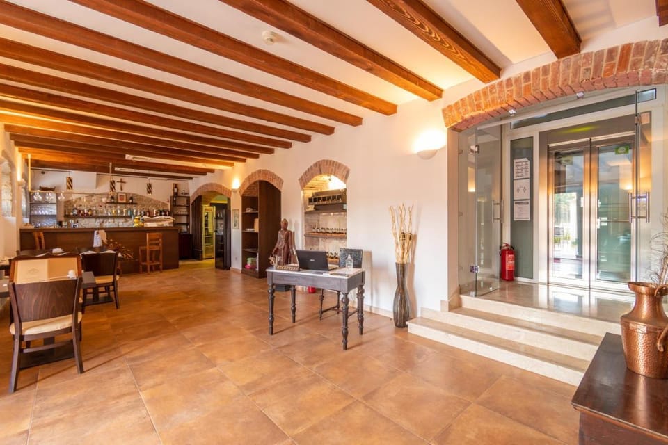 Heritage Villa Apolon Hotel in Stari Grad