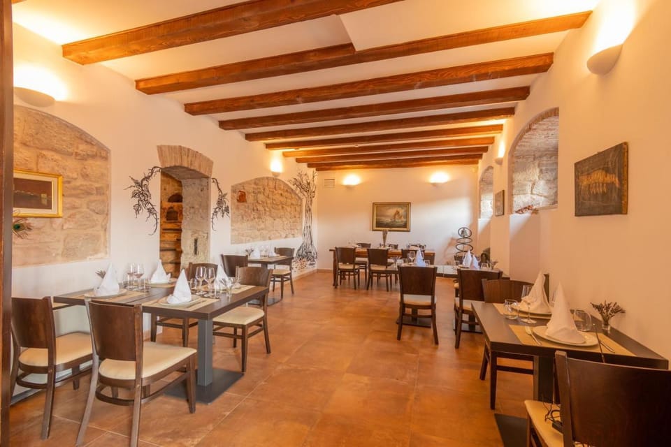 Heritage Villa Apolon Hotel in Stari Grad