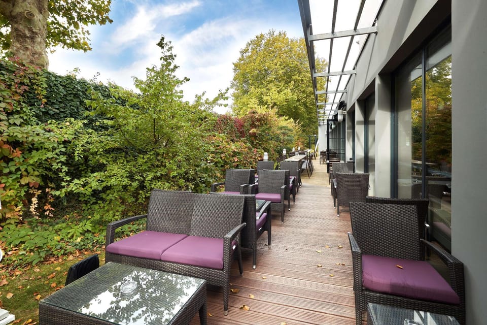 Campanile Nantes Centre - Saint Jacques Hotel in Rezé