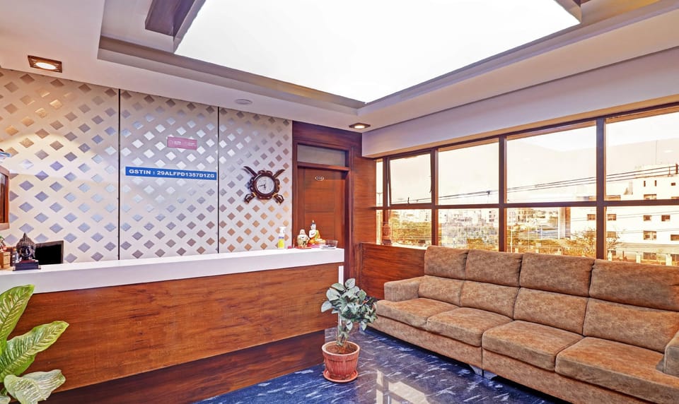 Treebo RJ Residency Hotel in Mysuru