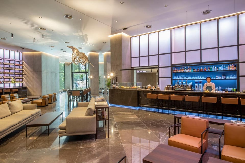 Bar/lounge