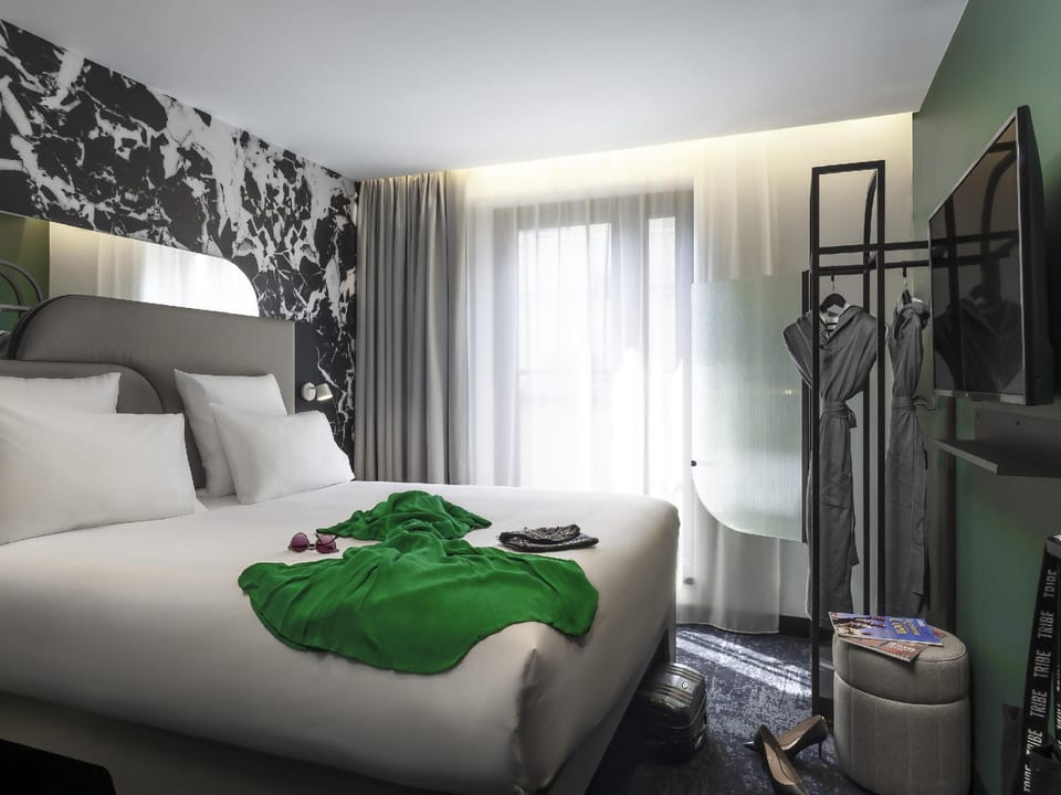 Suite room