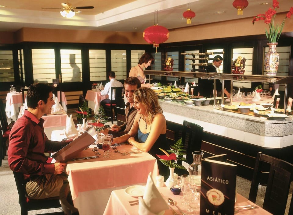 Hotel Riu Oliva Beach Resort - All Inclusive Hotel in Maxorata