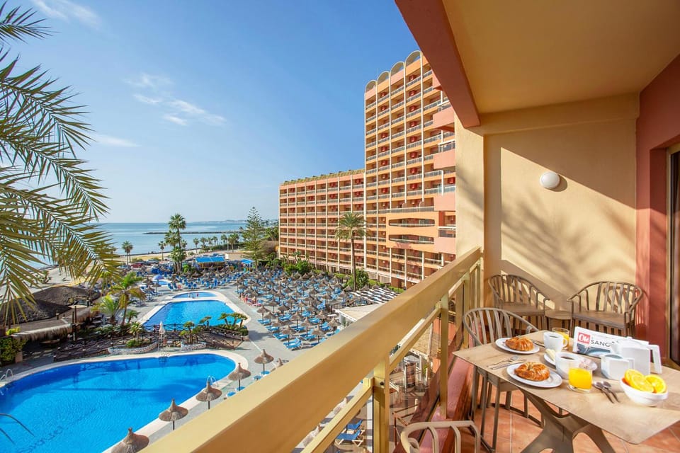Sunset Beach Club Hotel Apartments Apartment hotel in Benalmadena