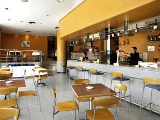 Bar/lounge