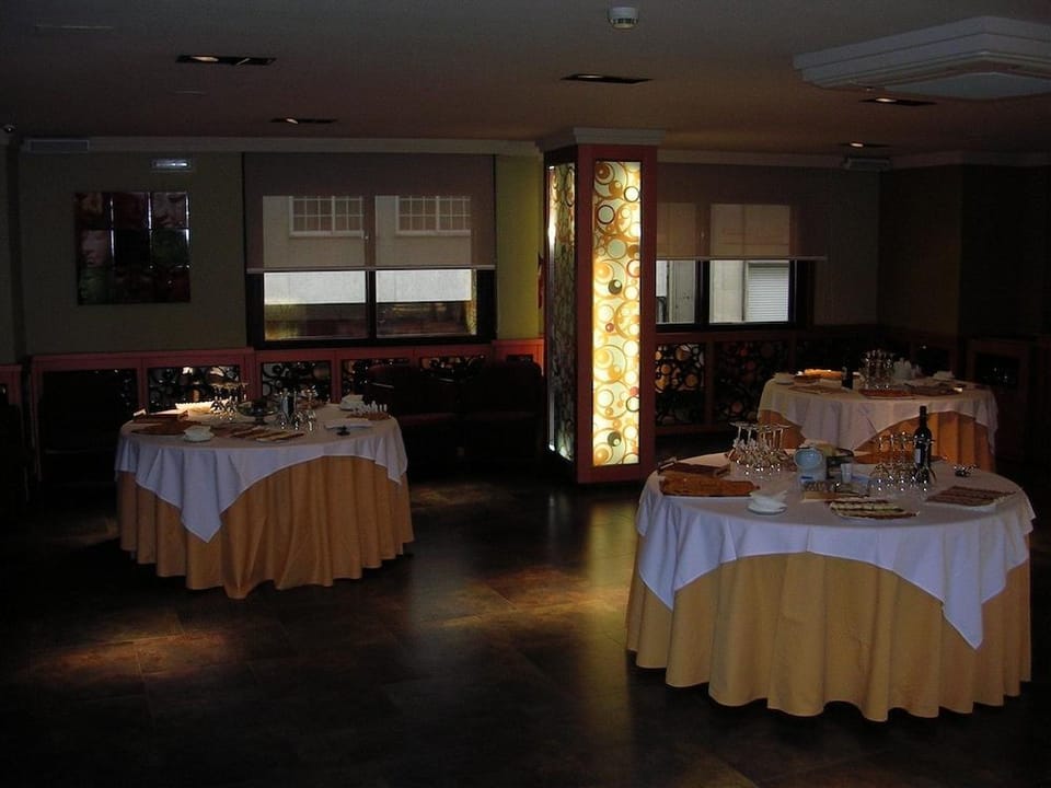 Hotel Francisco II Hotel in Ourense