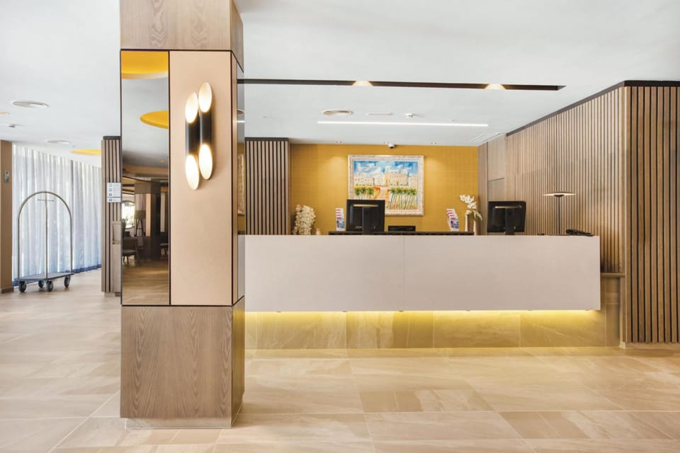 Hotel Riu Festival Hotel in Balearic Islands