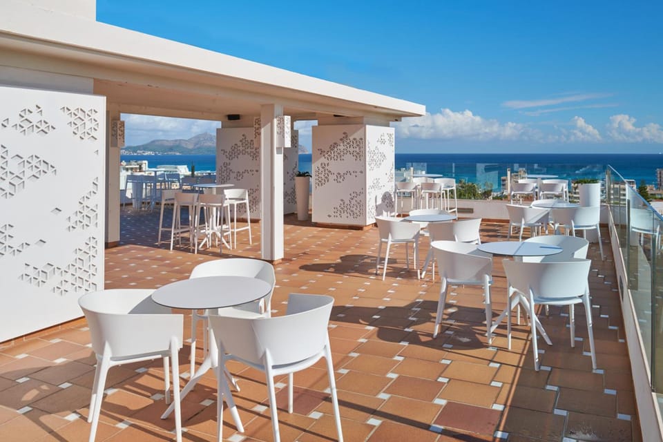 Bar/lounge