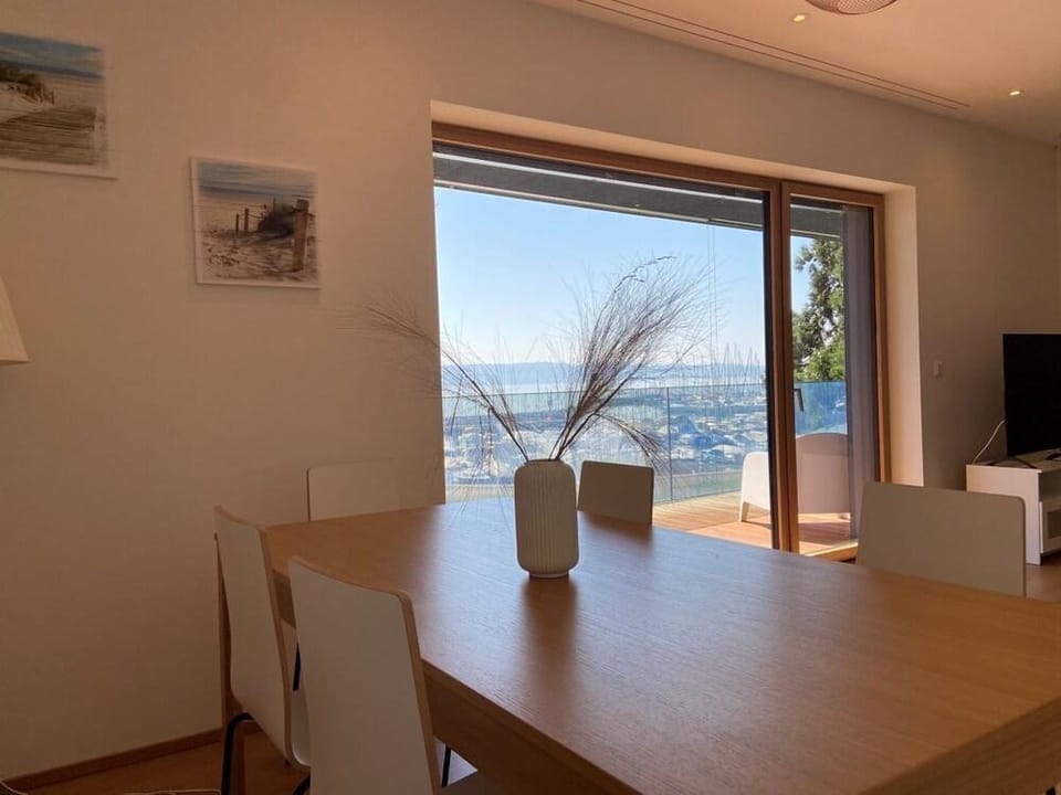 Hôtel-Restaurant Port-Conty Hotel in Neuchâtel, Switzerland