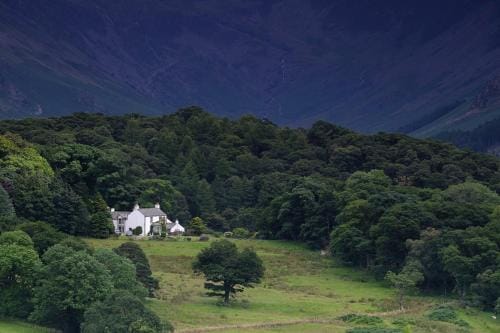 Wood House Hotel in Copeland District