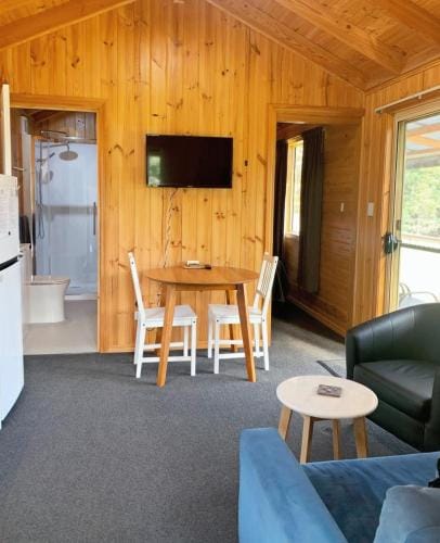 Maydena Mountain Cabins Lodge in Maydena