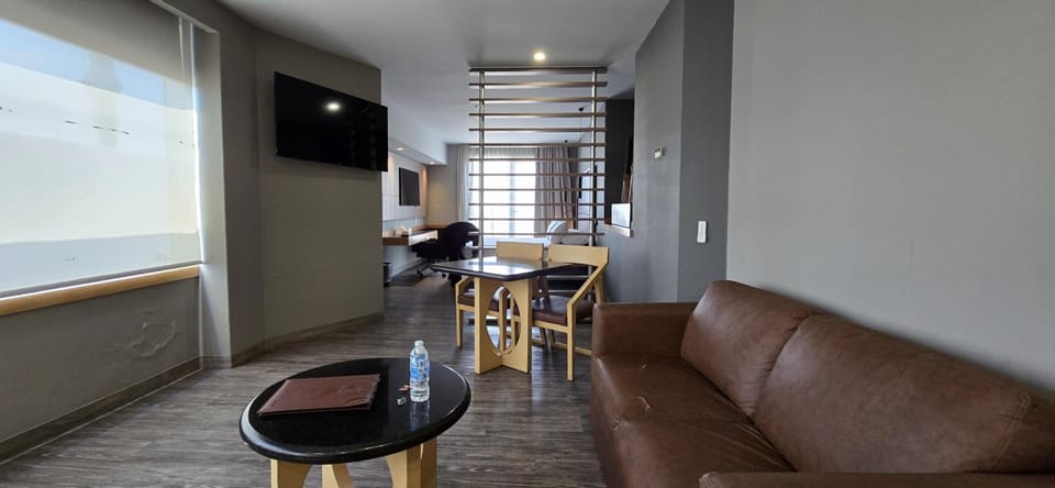 Ramada by Wyndham Mexico City Santa Fe Hotel in Mexico City