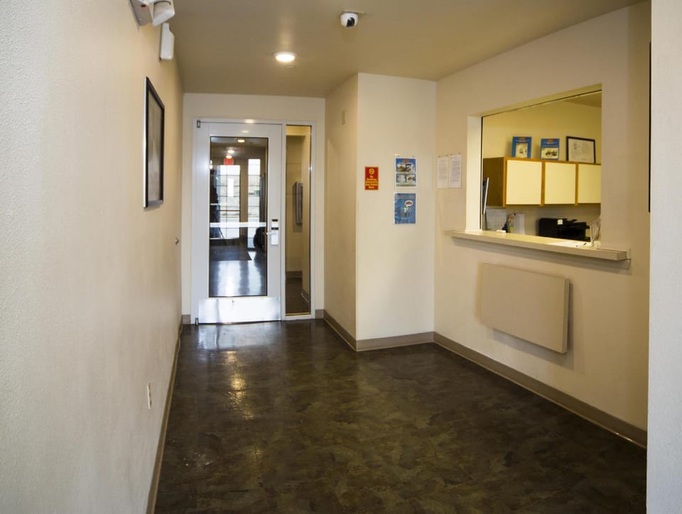 WoodSpring Suites Evansville Hotel in Evansville