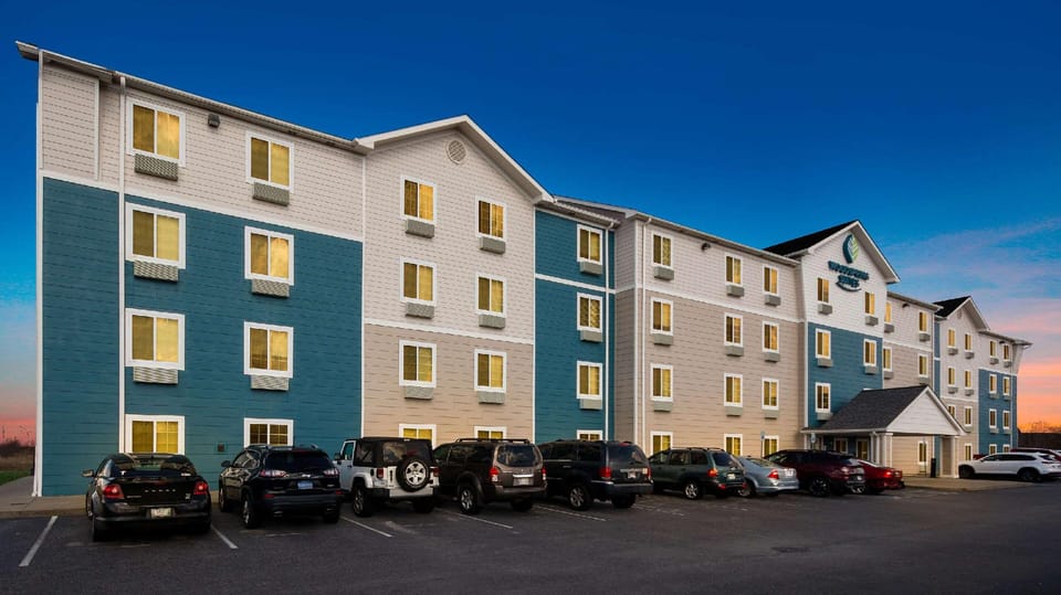 WoodSpring Suites Evansville Hotel in Evansville