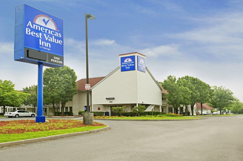 Travel Inn Motel Motel in Hartford