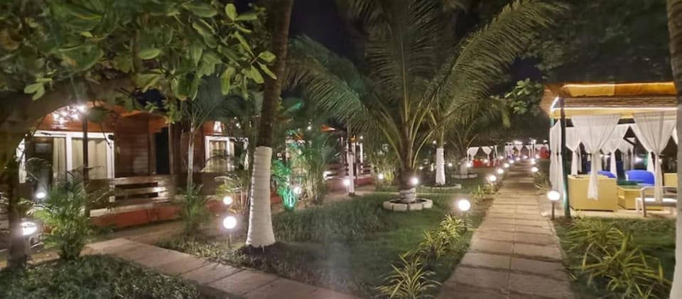 Arambol Lake Resort Hotel in Mandrem