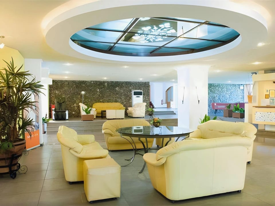 Cook's Club Corfu - Adults Only Hotel in Gouvia